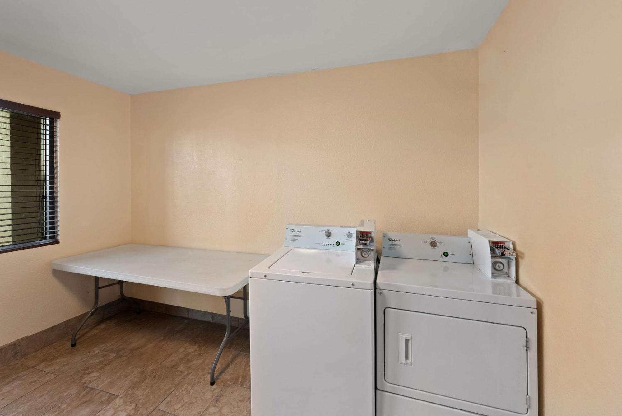 Best Western Executive Inn Grove City Εξωτερικό φωτογραφία